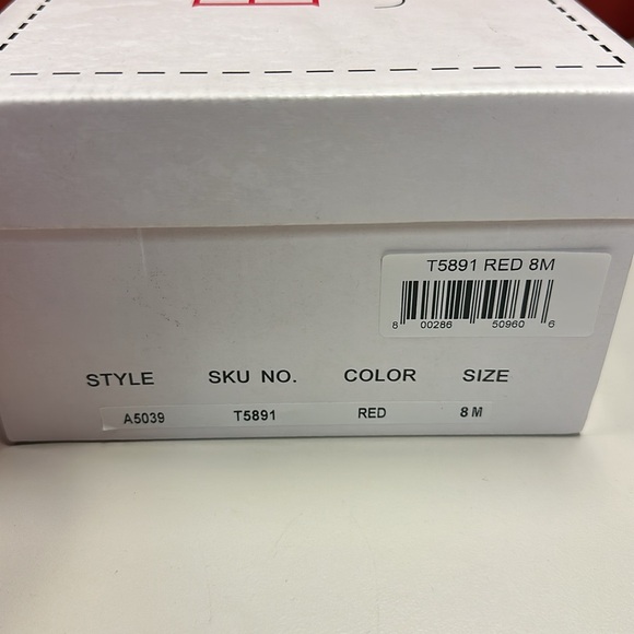 Ey boutique red shoes size 8 - Picture 6 of 6